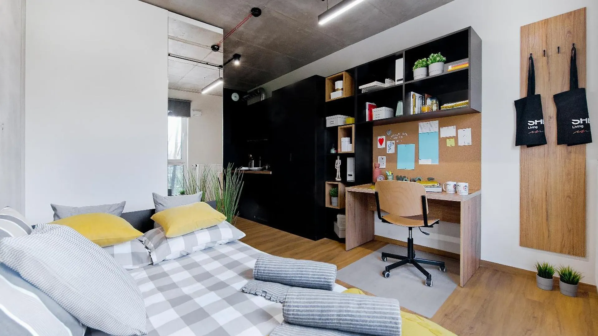 Shed Living Krakow Aparthotel