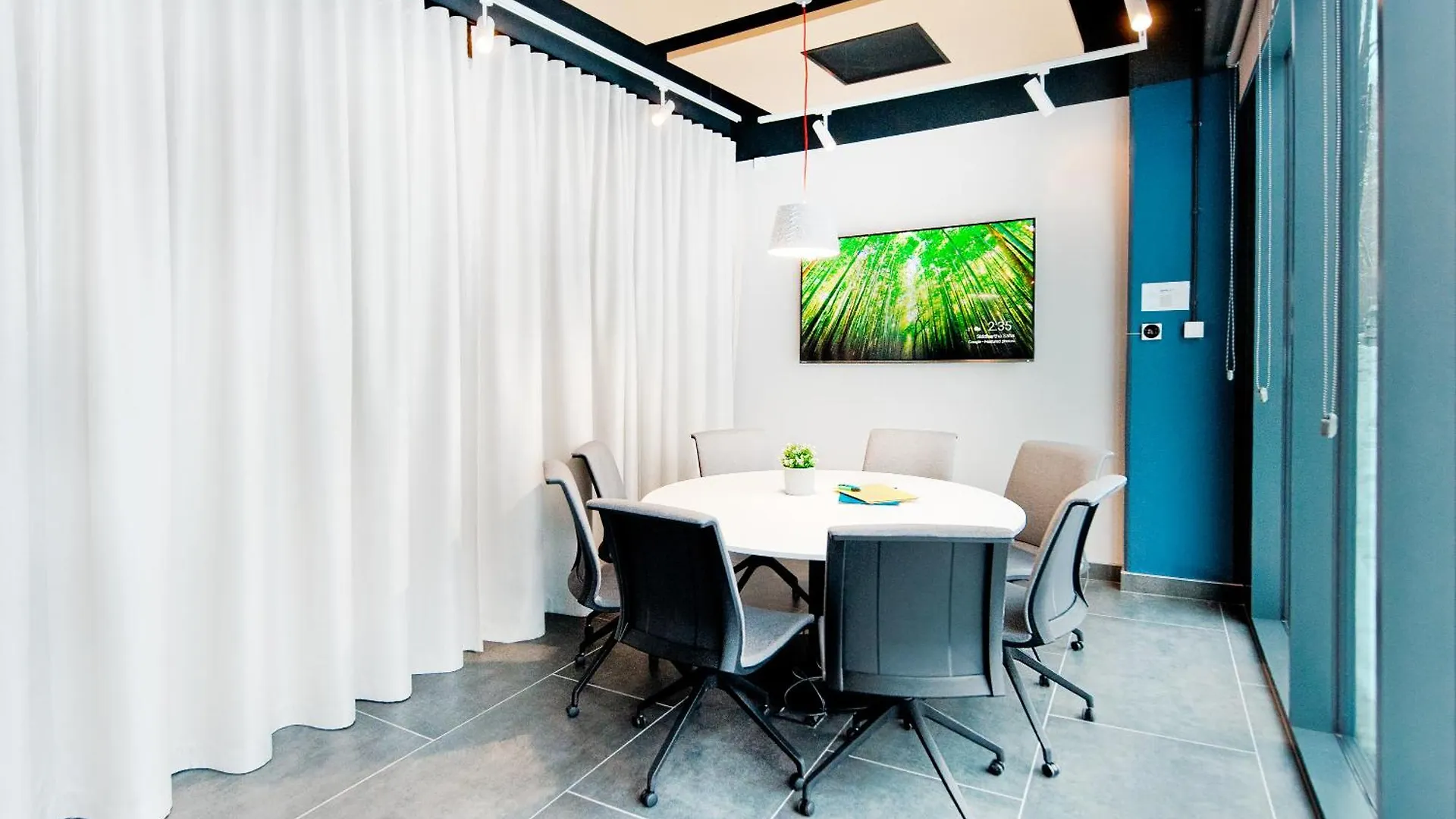 Shed Living Krakow Aparthotel 0*,